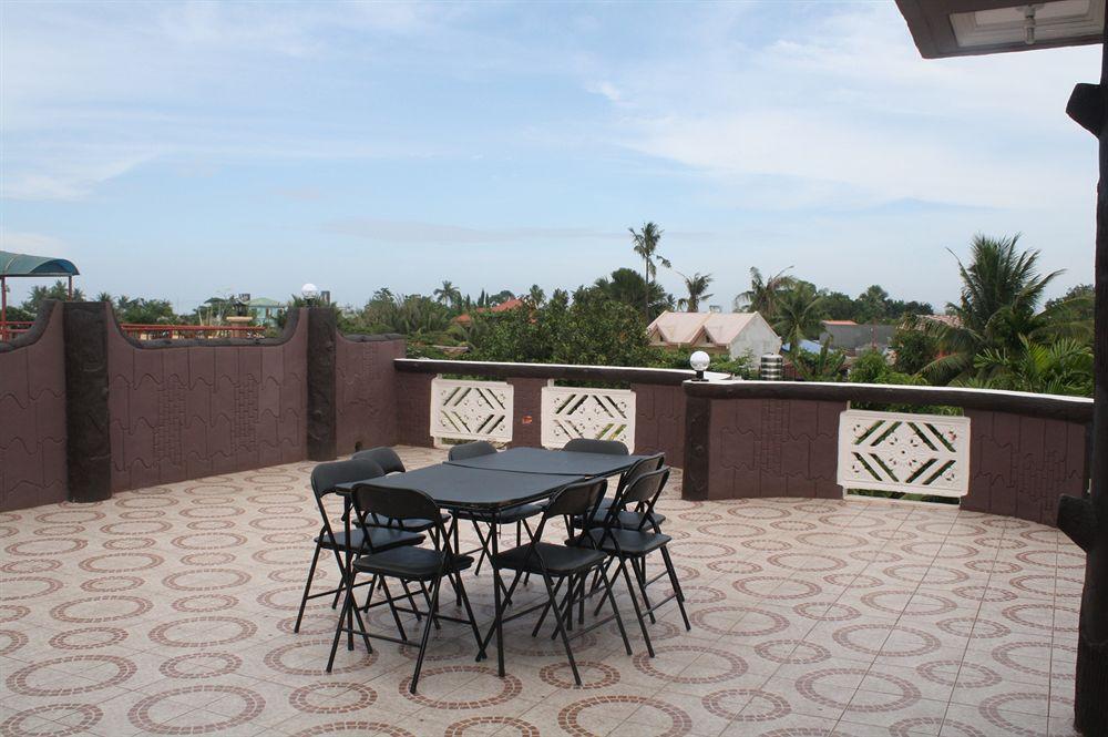 Pe'Re Aristo Guesthouse Мандау Сити Екстериор снимка