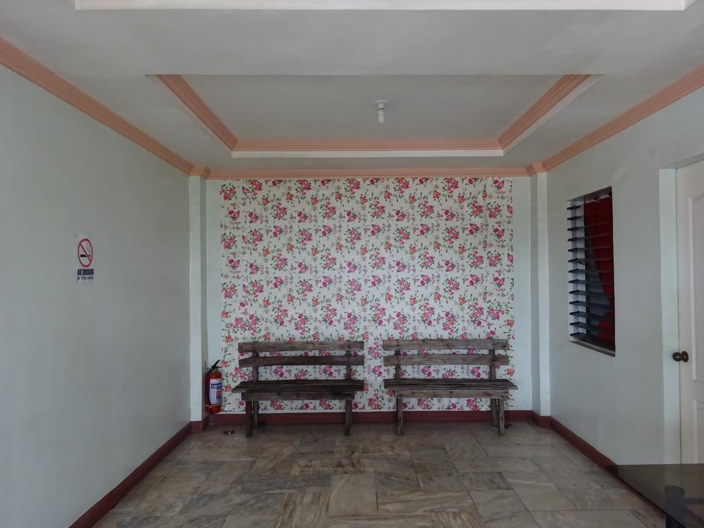 Pe'Re Aristo Guesthouse Мандау Сити Екстериор снимка