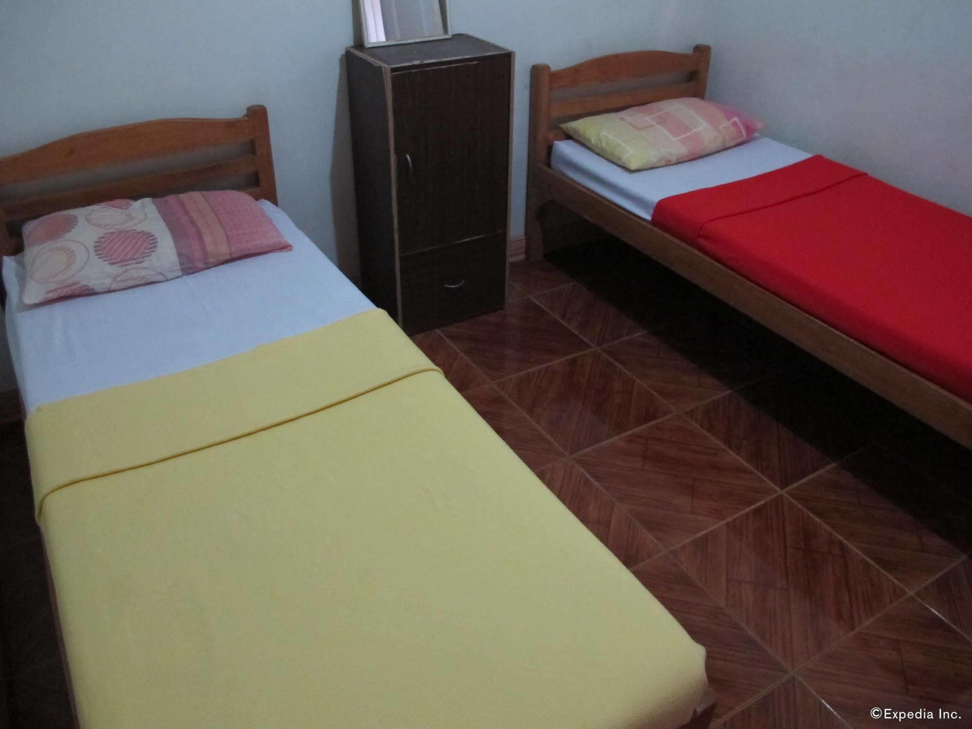 Pe'Re Aristo Guesthouse Мандау Сити Екстериор снимка