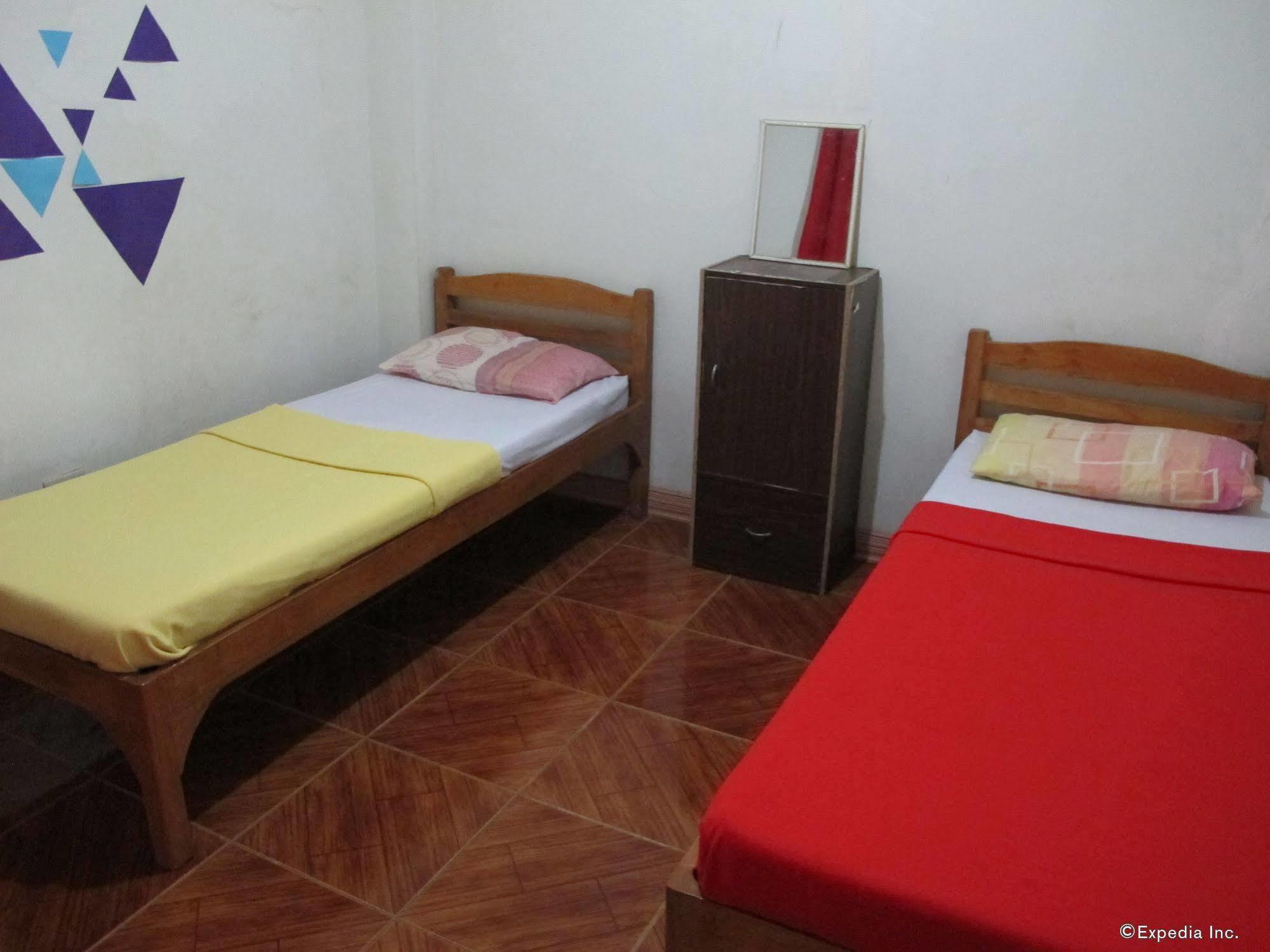 Pe'Re Aristo Guesthouse Мандау Сити Екстериор снимка