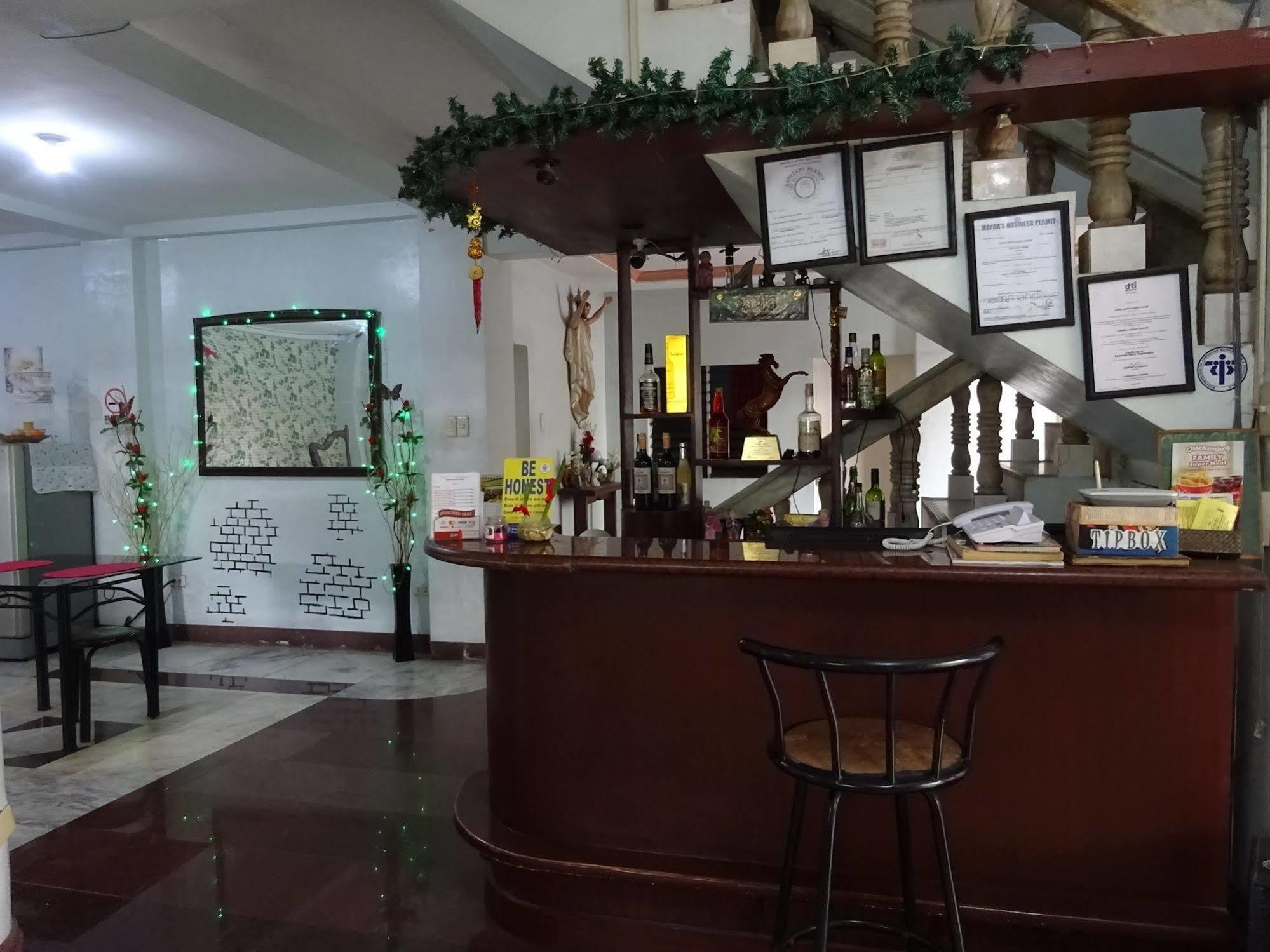 Pe'Re Aristo Guesthouse Мандау Сити Екстериор снимка