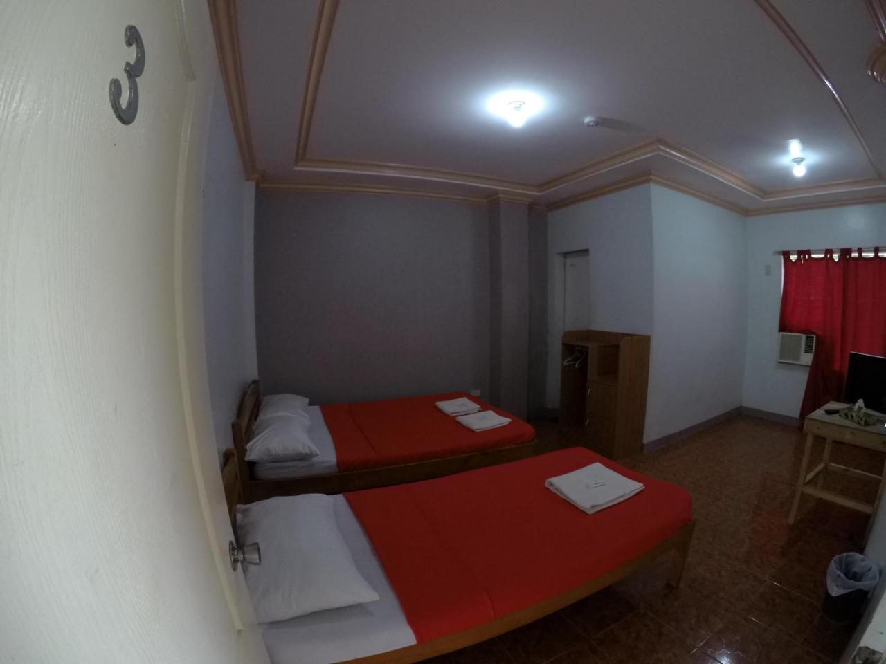 Pe'Re Aristo Guesthouse Мандау Сити Екстериор снимка