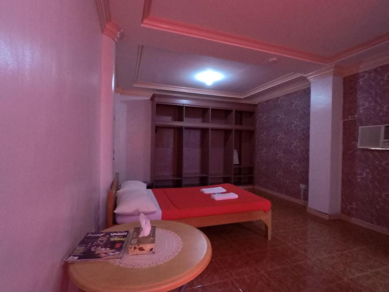 Pe'Re Aristo Guesthouse Мандау Сити Екстериор снимка