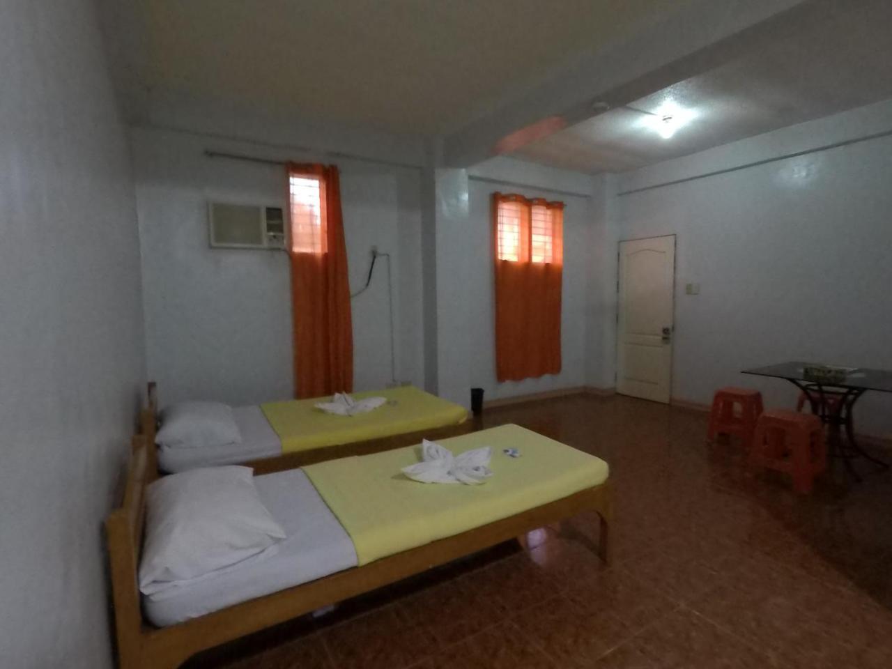 Pe'Re Aristo Guesthouse Мандау Сити Екстериор снимка