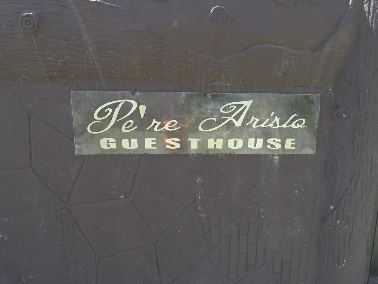 Pe'Re Aristo Guesthouse Мандау Сити Екстериор снимка